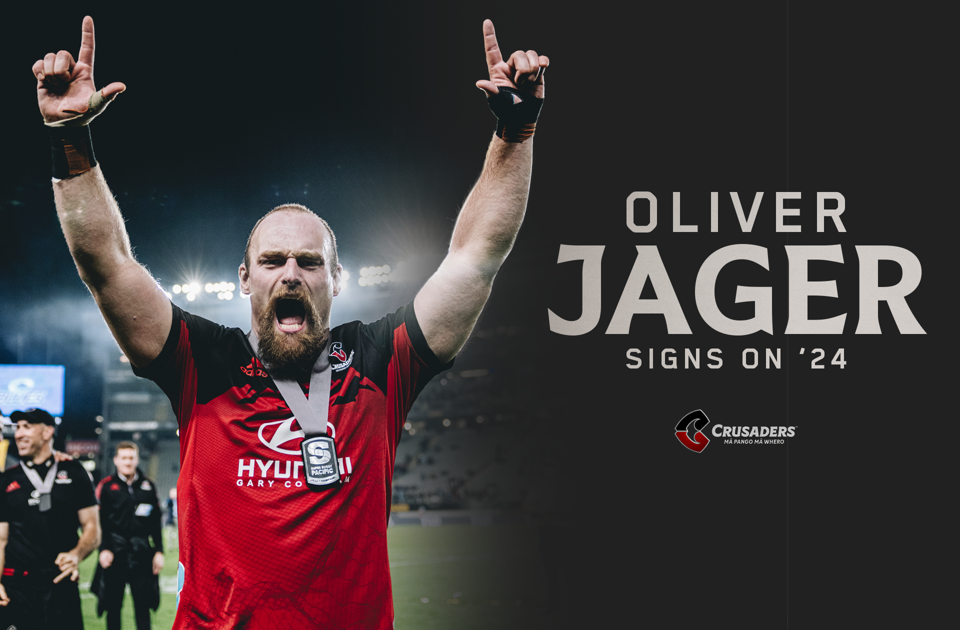 Oliver Jager Signs Contracts